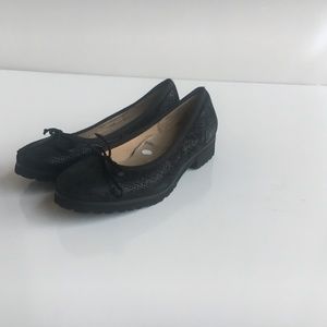 Ron White Gaila Black Texture Platform Ballet Shoe